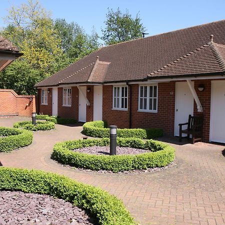 Best Western Priory Hotel Bury St. Edmunds Bagian luar foto