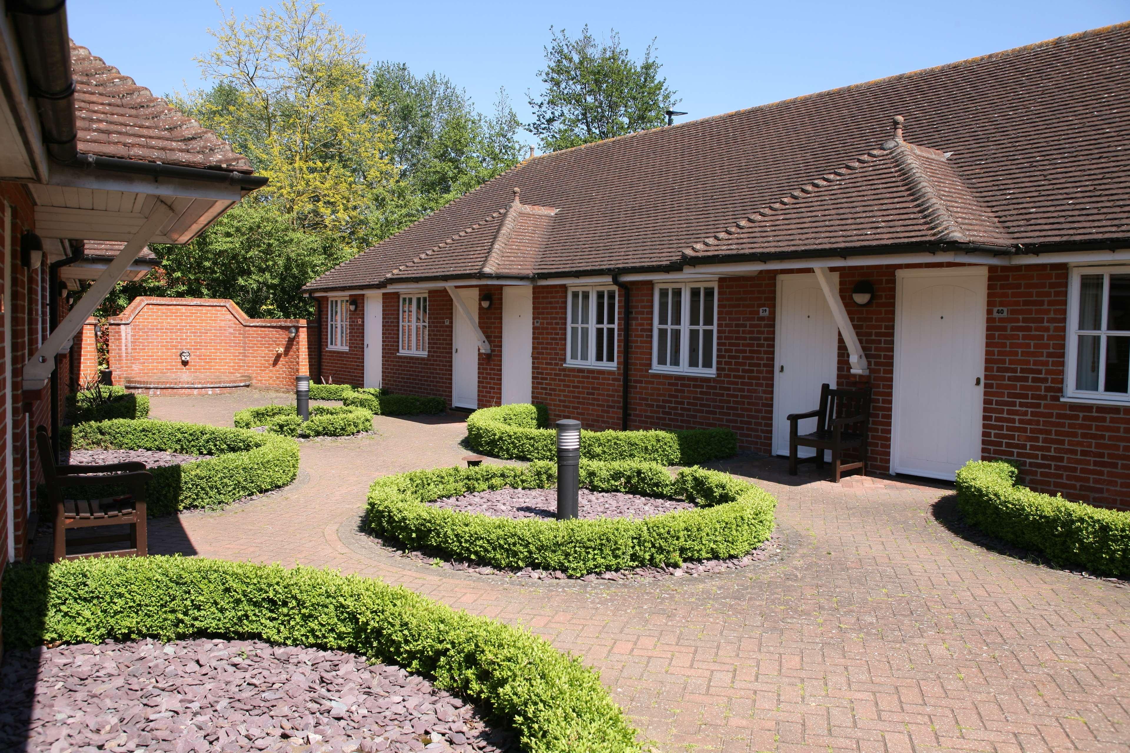 Best Western Priory Hotel Bury St. Edmunds Bagian luar foto
