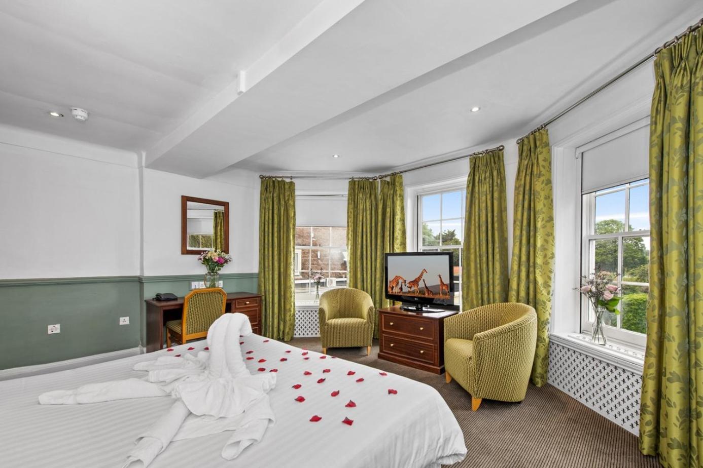 Best Western Priory Hotel Bury St. Edmunds Bagian luar foto