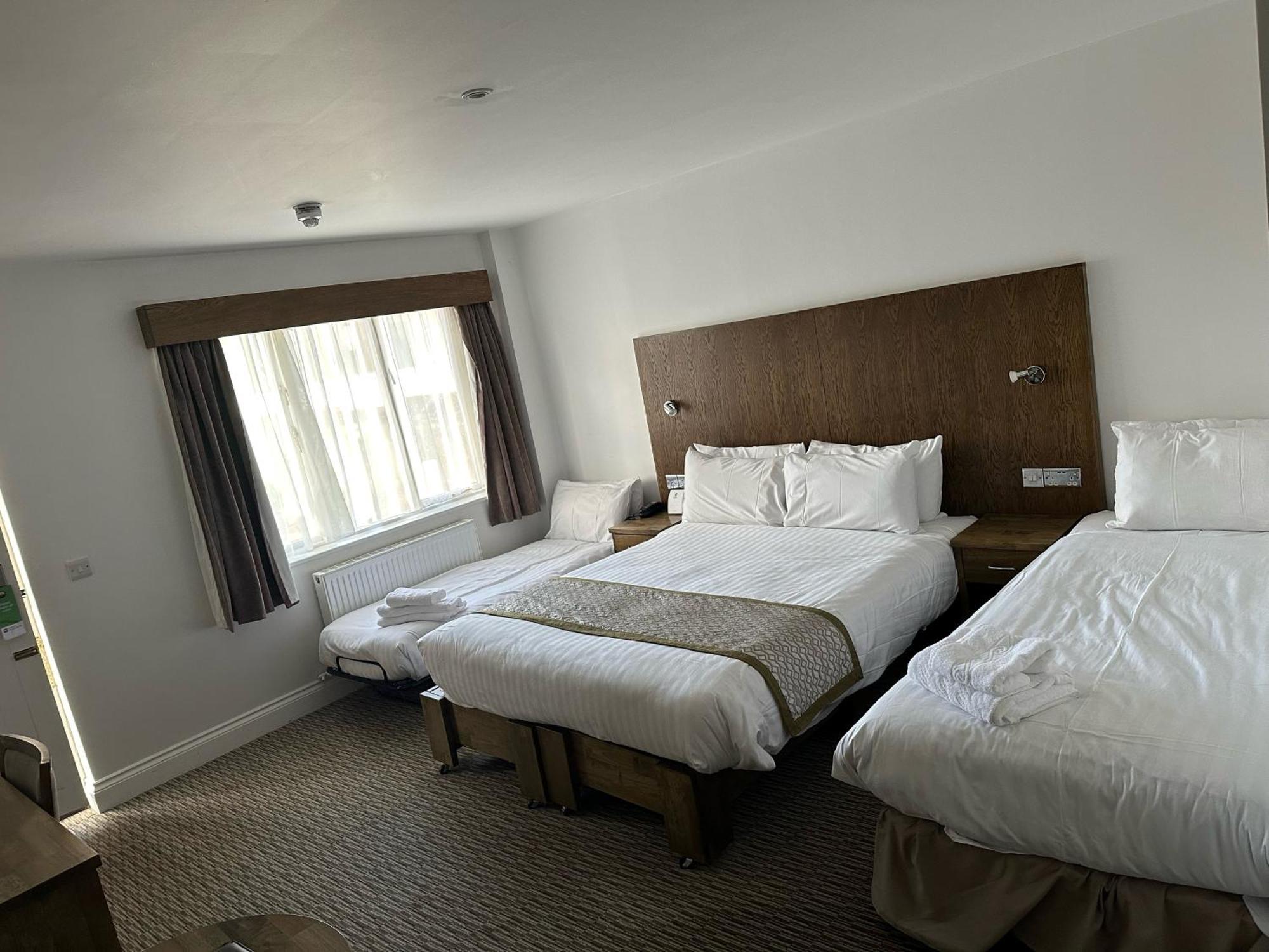 Best Western Priory Hotel Bury St. Edmunds Bagian luar foto