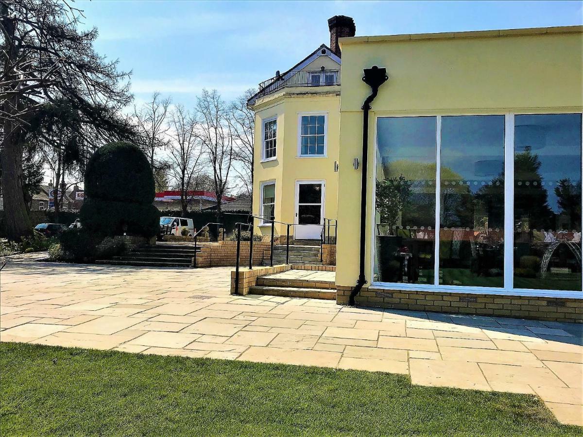 Best Western Priory Hotel Bury St. Edmunds Bagian luar foto